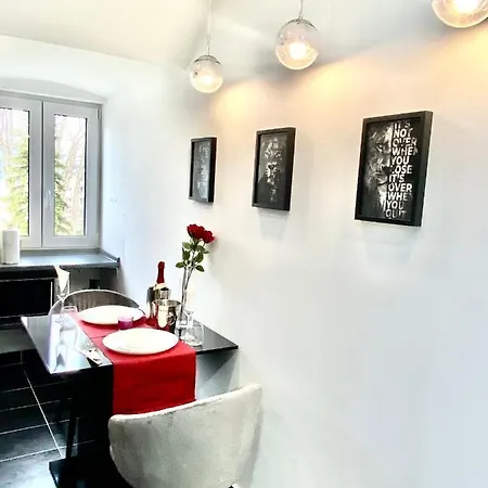 Living Solution 24 *