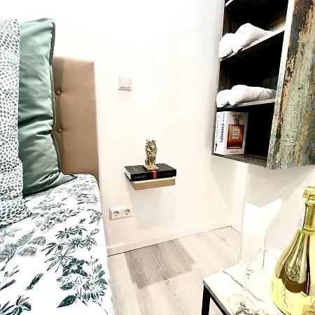 Living Solution 24 *