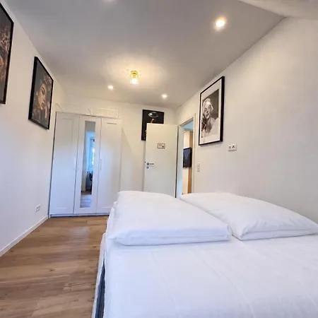 Home Bed and breakfast 2*