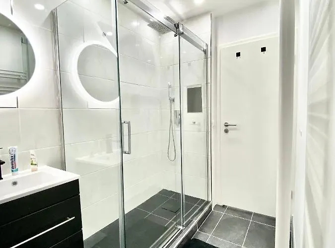 Living Solution 24 Bed & Breakfast