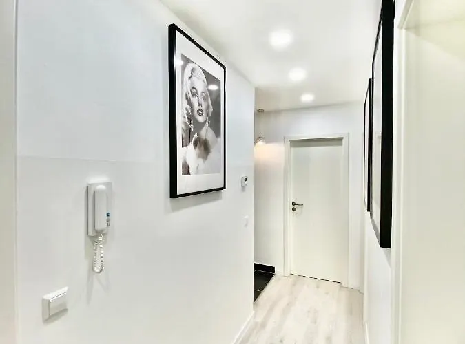 فندق مبيت وإفطار Living Solution 24 كارلسروه