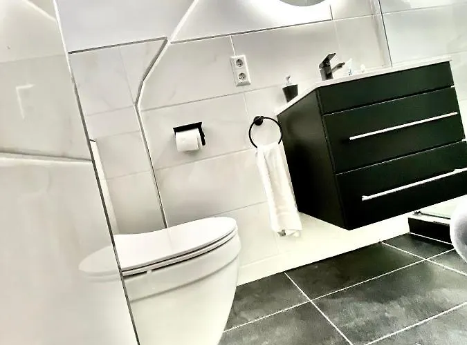 Living Solution 24 فندق مبيت وإفطار كارلسروه