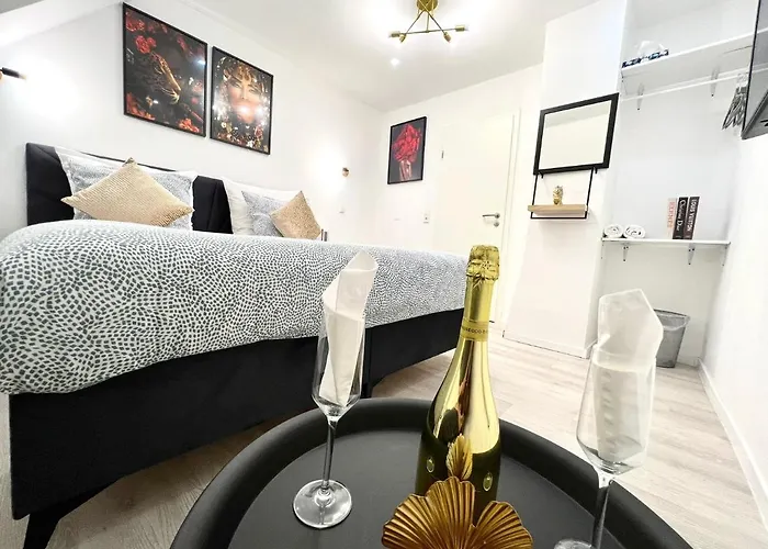 Bed & Breakfast Living Solution 24 Karlsruhe