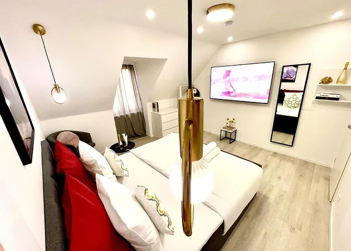 فندق مبيت وإفطار Living Solution 24 *