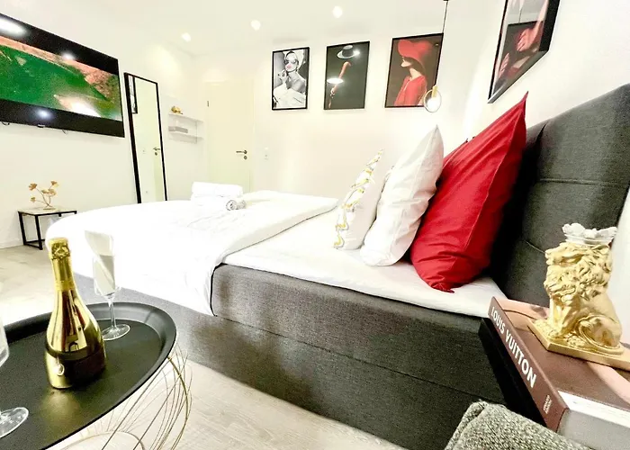 Bed & Breakfast Living Solution 24